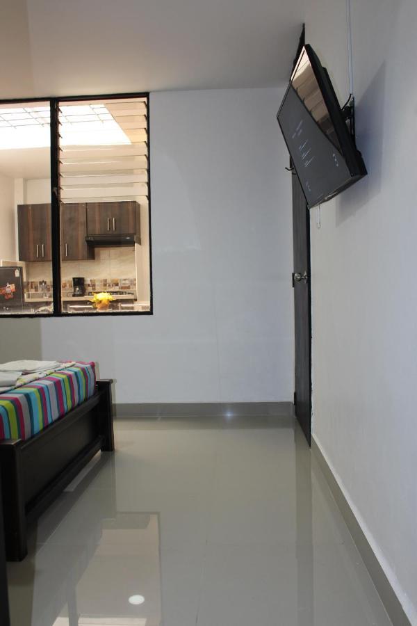 Casa Estadio Medellin ! Apartamentos Renovados En Excelente Ubicacion Laureles Estadio 外观 照片