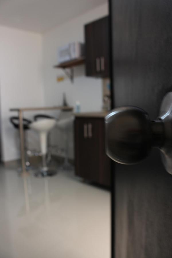 Casa Estadio Medellin ! Apartamentos Renovados En Excelente Ubicacion Laureles Estadio 外观 照片